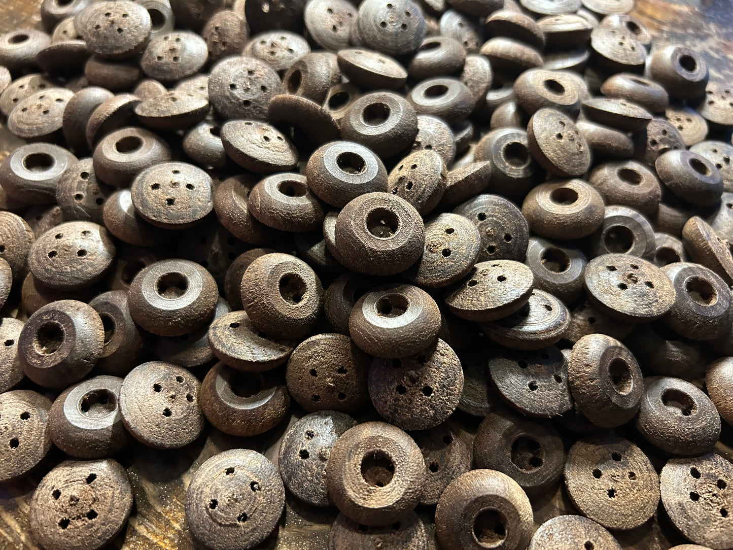 Richmond Clothing Bureau Gibson Wooden Buttons - Missouri Boot and Shoe (Dark)
