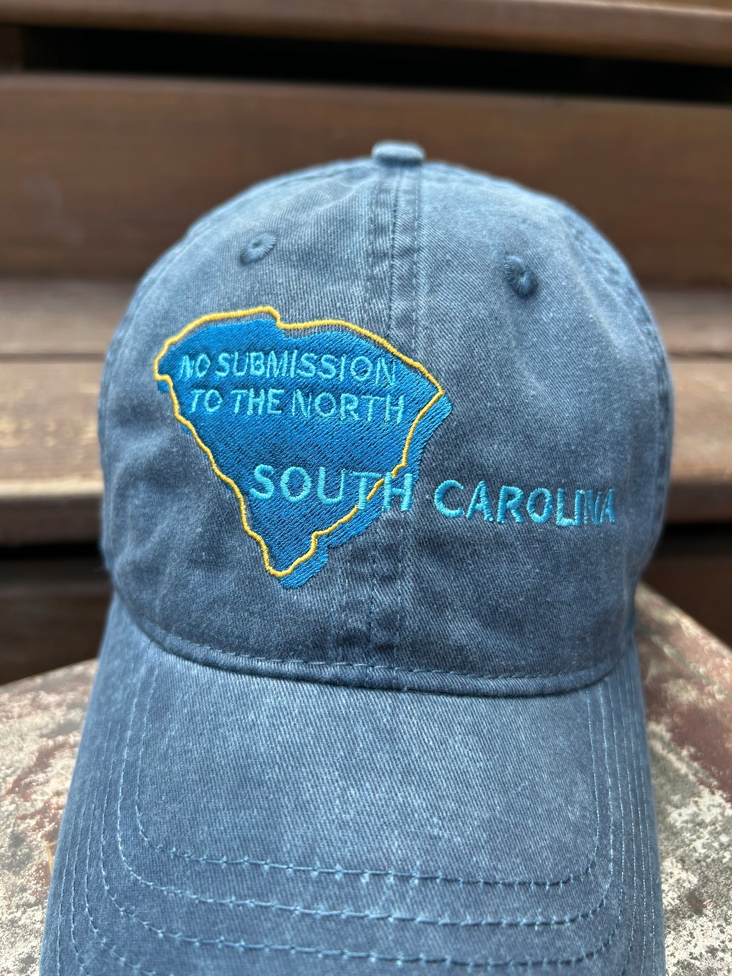 "No submission to the North" Cap