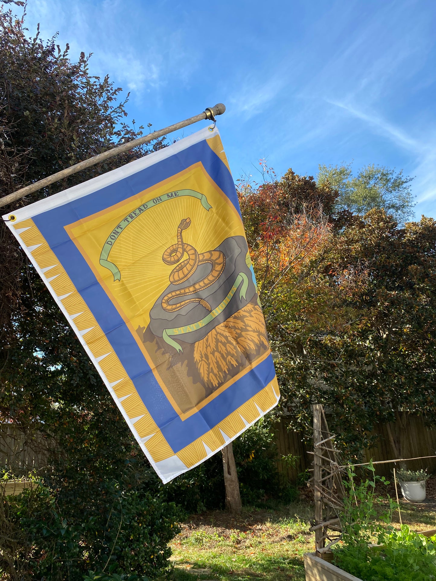 "State Rights - Don't Tread on Me" Georgia Secession House Flag