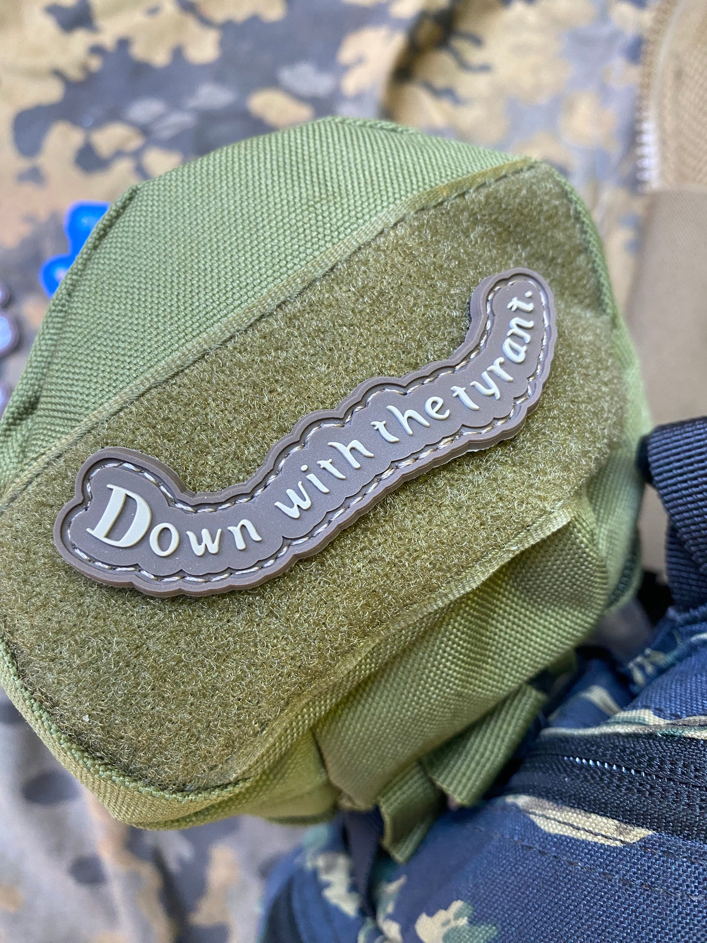 "Down with the tyrant." 6th & 7th Arkansas Motto PVC Patch