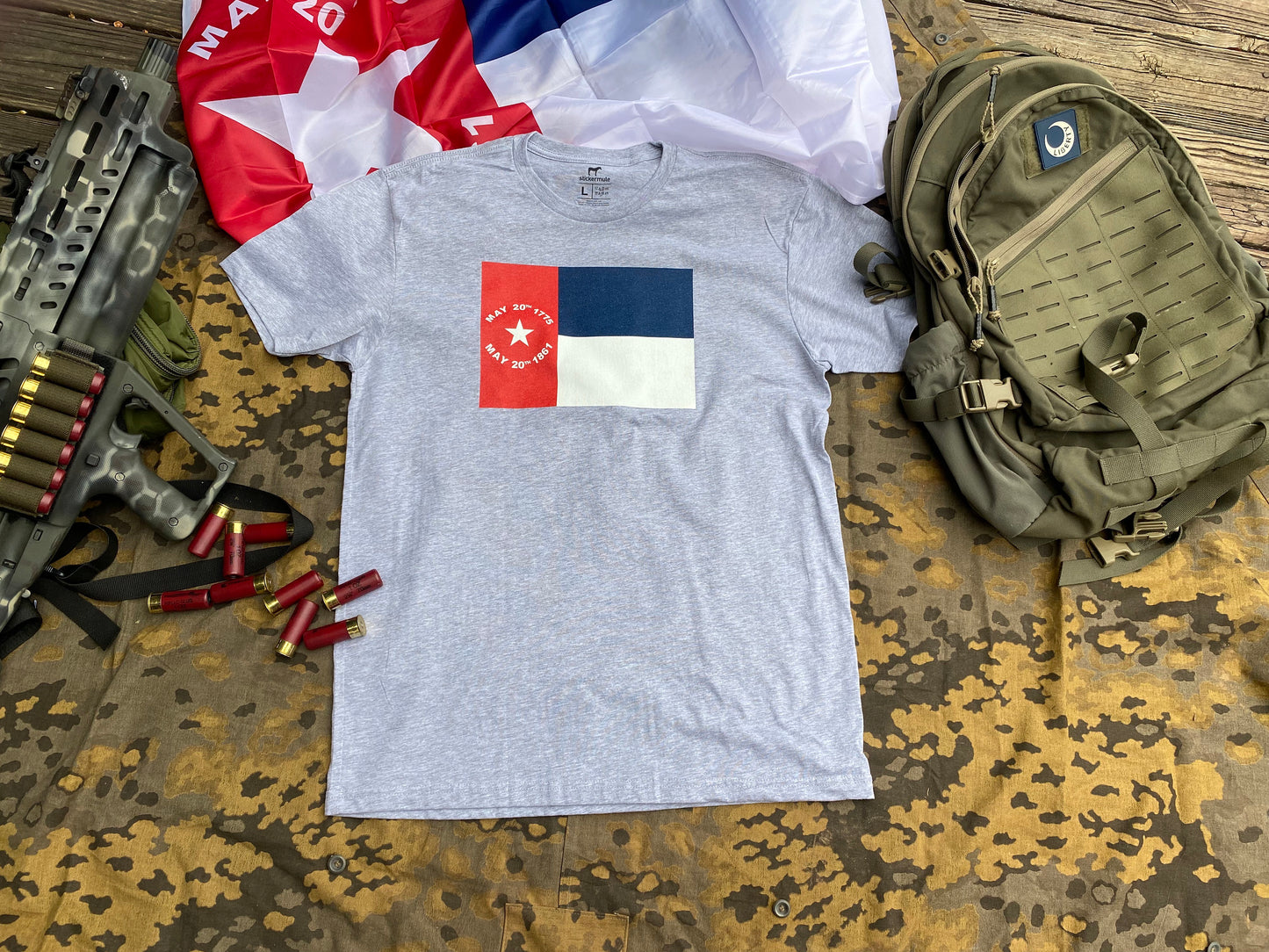 North Carolina State Flag (1861-1865) T-Shirt