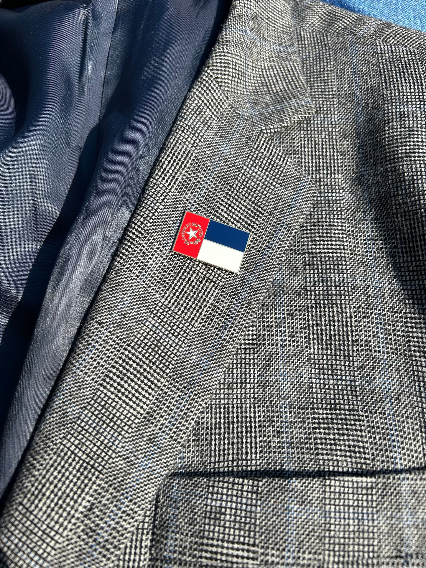 North Carolina Flag Lapel Pin