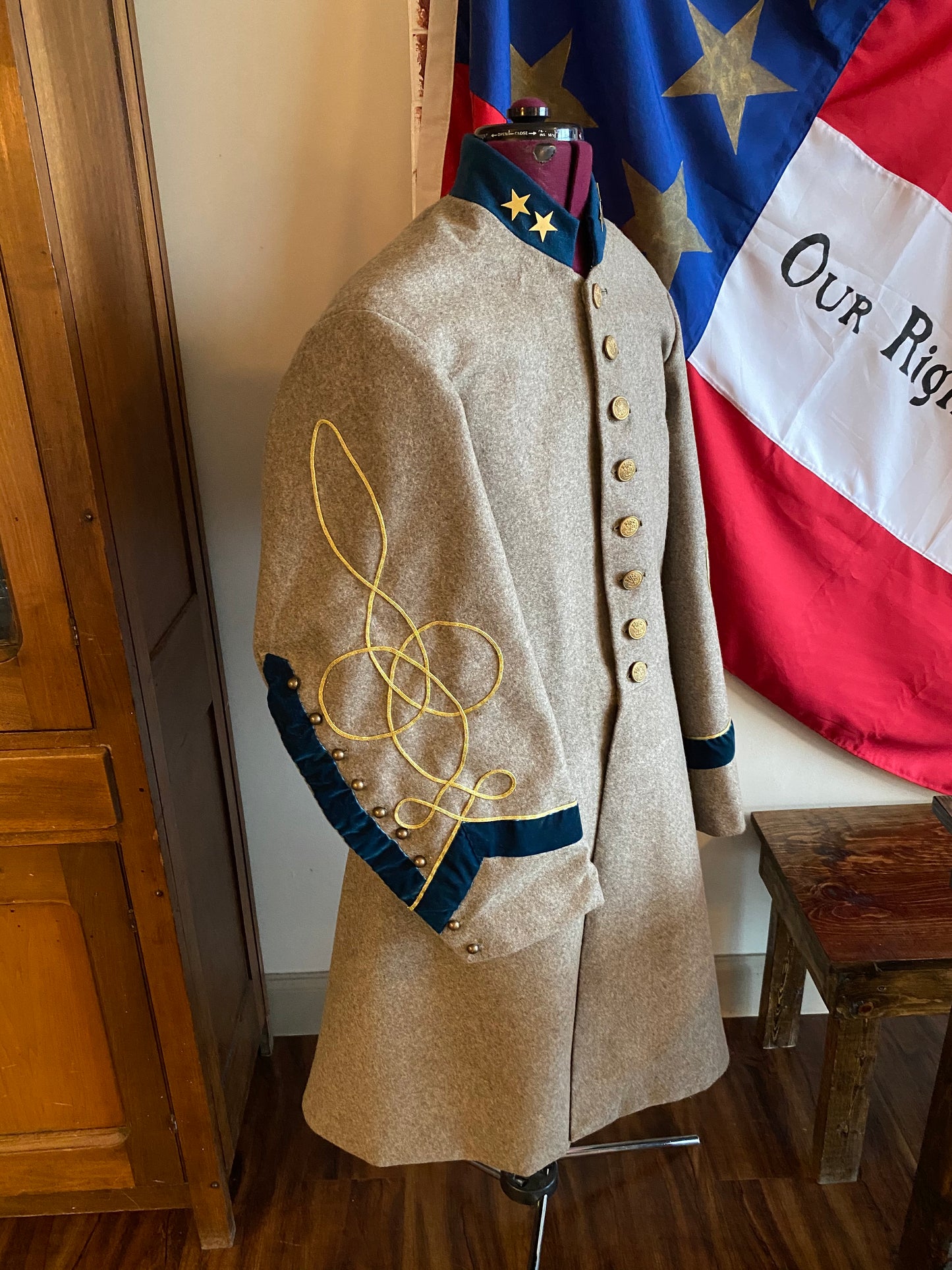 Confederate Single Breasted Officer Frock Coat - French Vented Cuffs - Full Trim