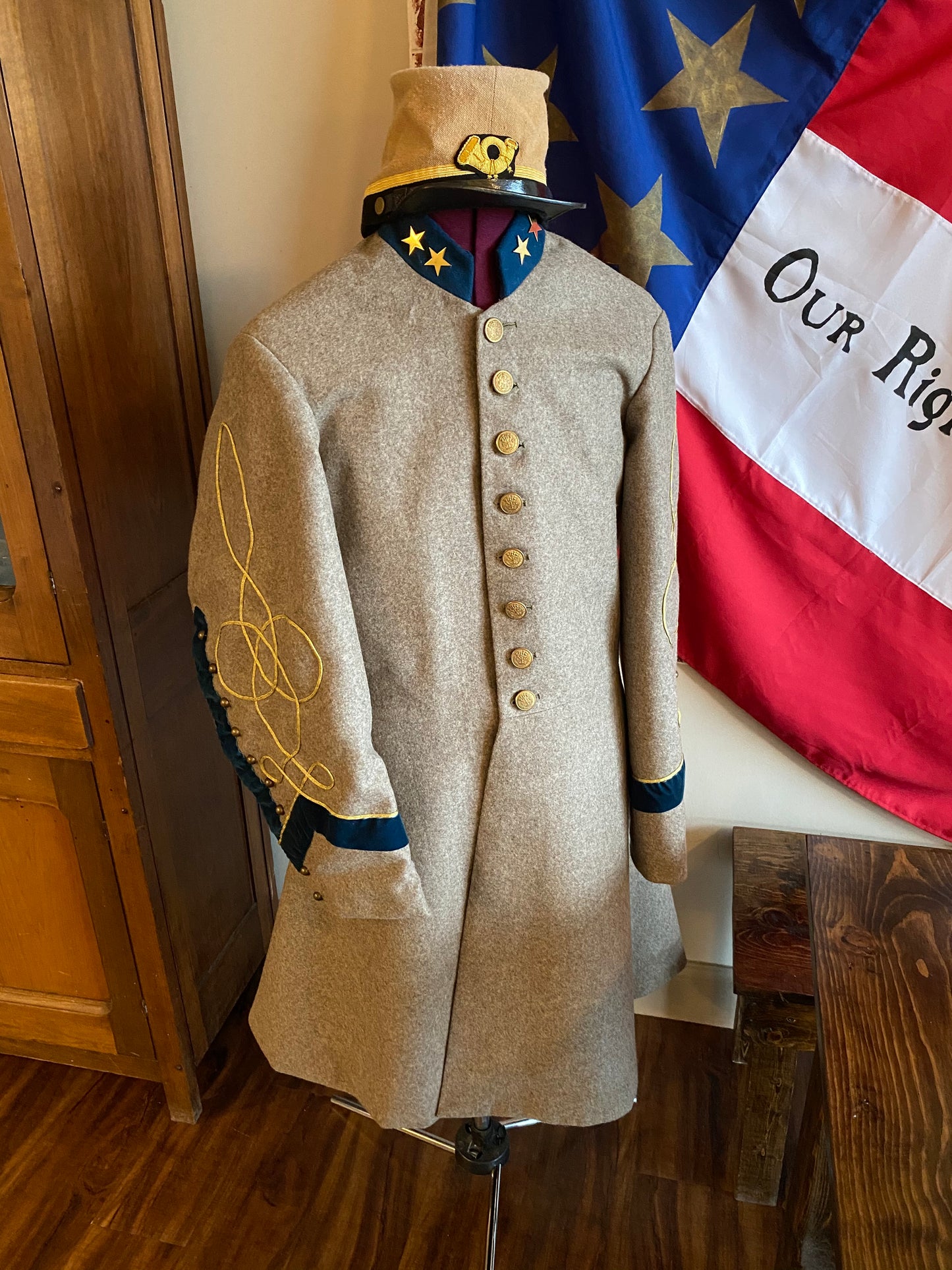 Confederate Single Breasted Officer Frock Coat - French Vented Cuffs - Full Trim