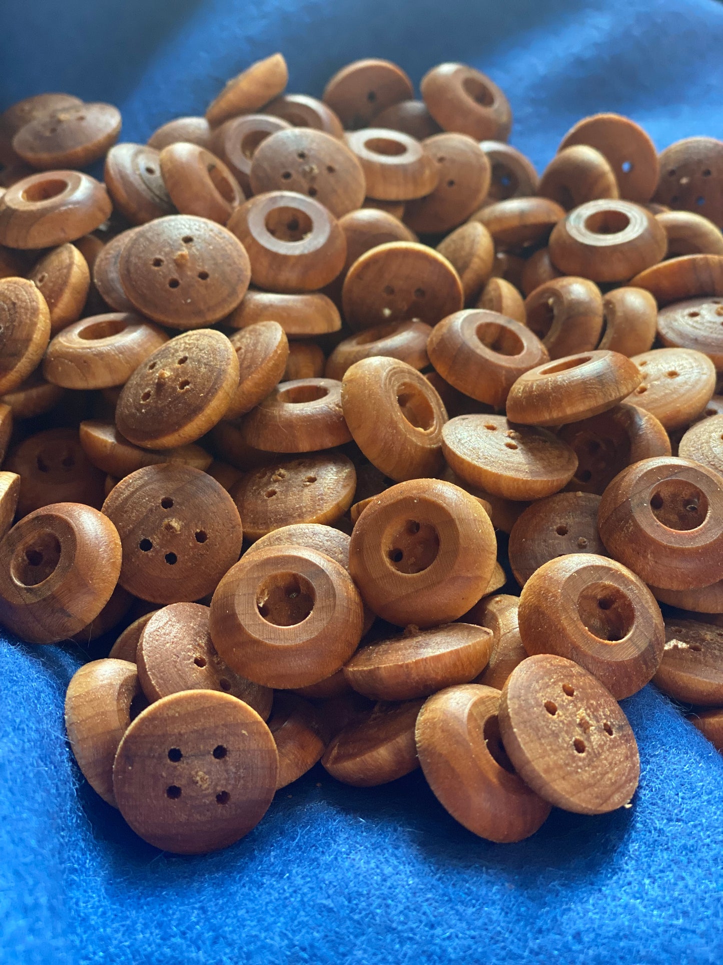 Richmond Clothing Bureau Gibson Wooden Buttons - Missouri Boot and Shoe (Light)