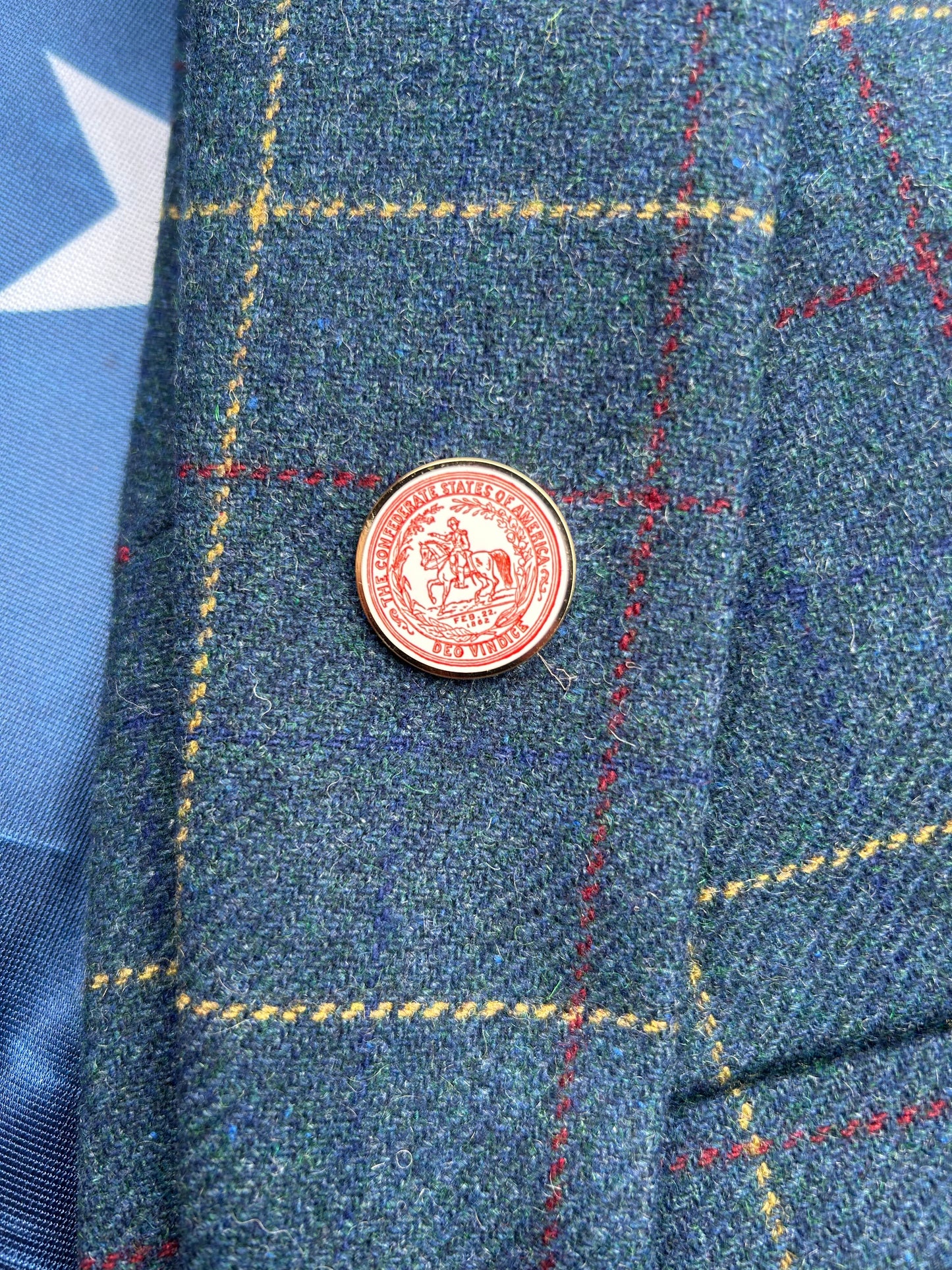 "Deo Vindice" Confederate States Great Seal Lapel Pin